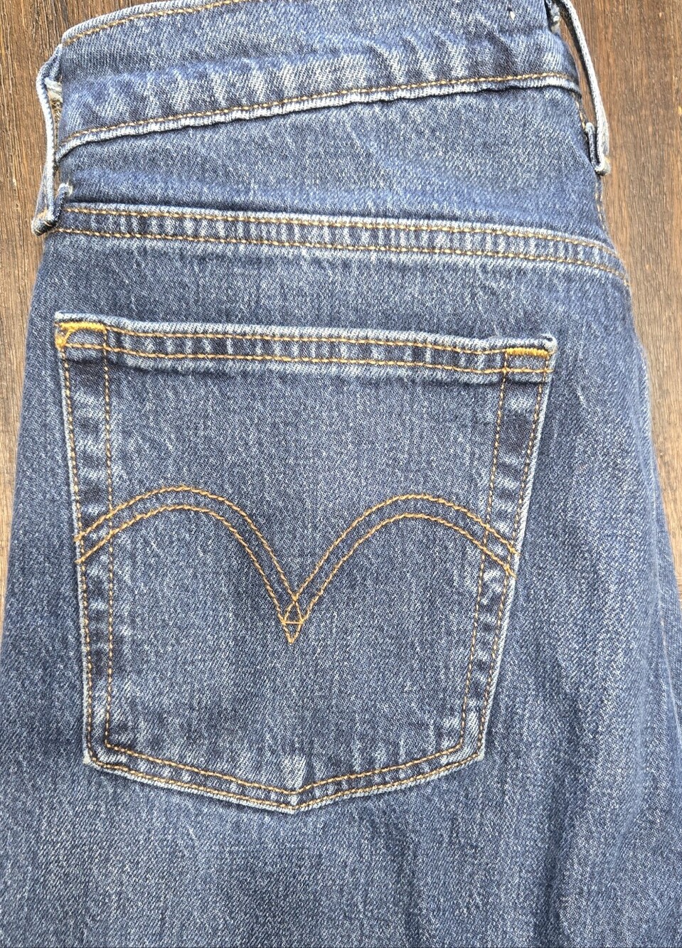 LEVIS Wedgie Bootcut - Picture 2 of 6
